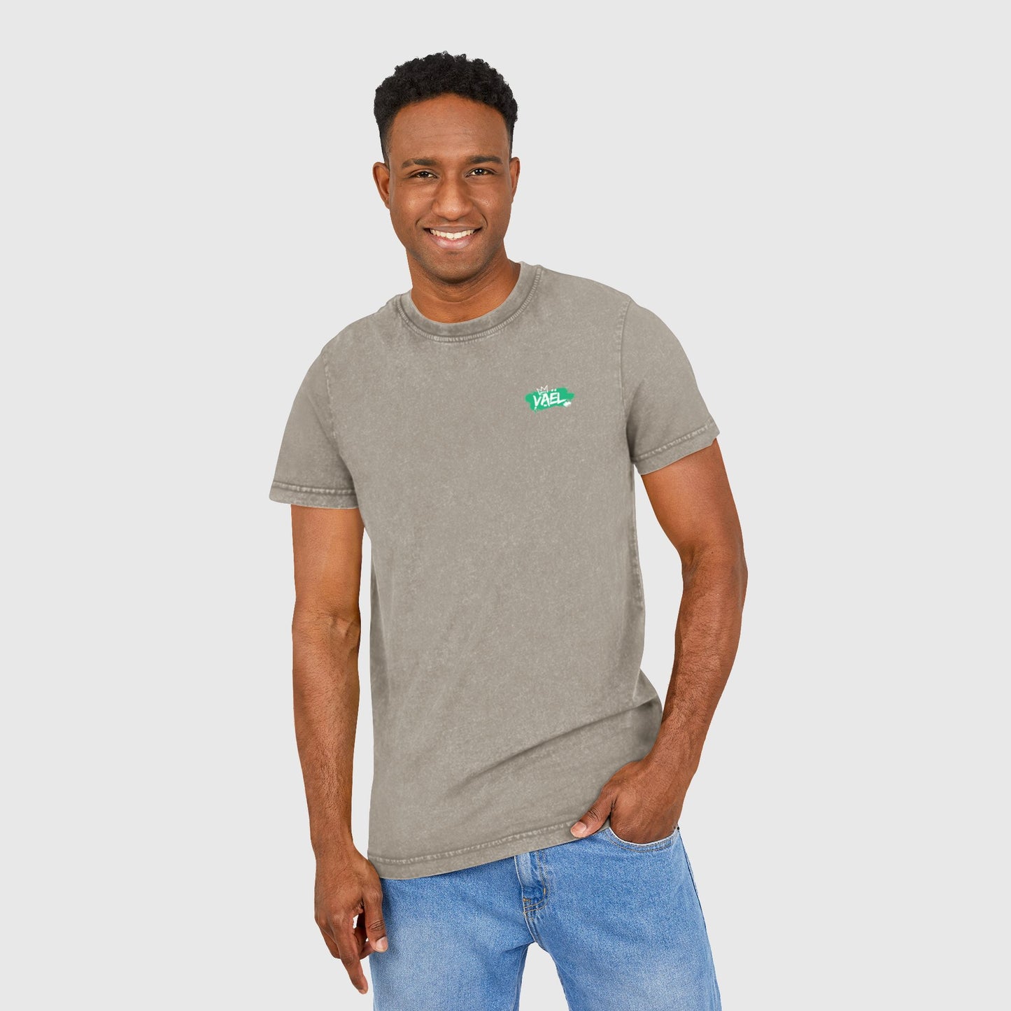 Tee-shirt délavé à l'acide minimaliste - Branding